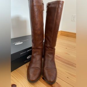 Dr. Scholl’s Brilliance Whiskey Size 7.5 Medium Women’s Low Heeled Zip Up Boots